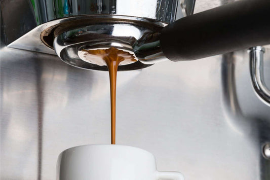 Espresso zu Hause: So stellst du Mühle und Maschine richtig ein